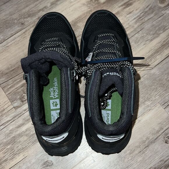 Jack Wolfskin boots - Picture 2 of 5